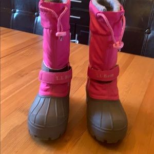 Girls snow boots
